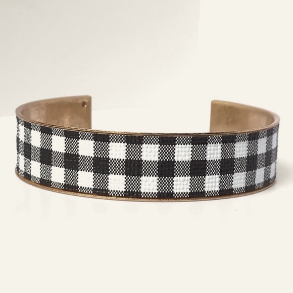 ✌🏼 #1268 Faux Leather Black And White Plaid Cuff Bracelet - Picture 3 of 17